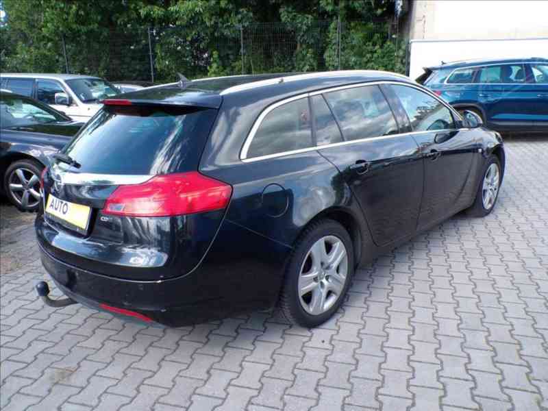 Opel Insignia 2,0 CDTi AUTOMAT - foto 3