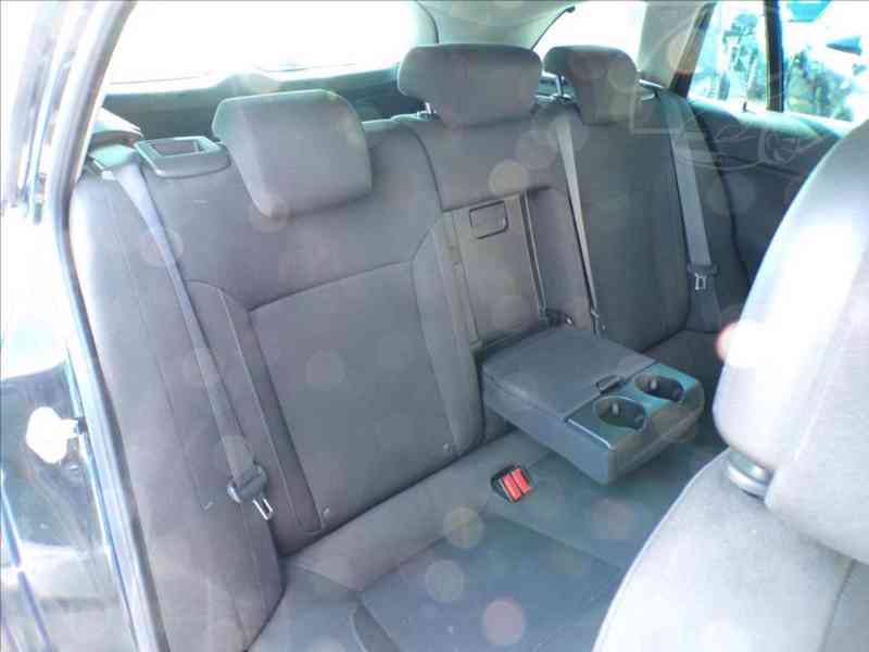 Opel Insignia 2,0 CDTi AUTOMAT - foto 13