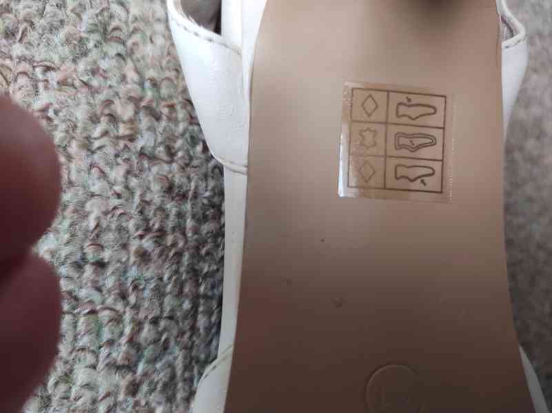 Prodám elegantní kožené páskové lodičky č. 41  - foto 4