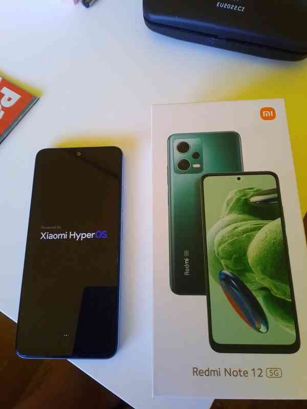 Mobilní telefon, 6.67" AMOLED displej 120 Hz (max. 900 nitů) - foto 10