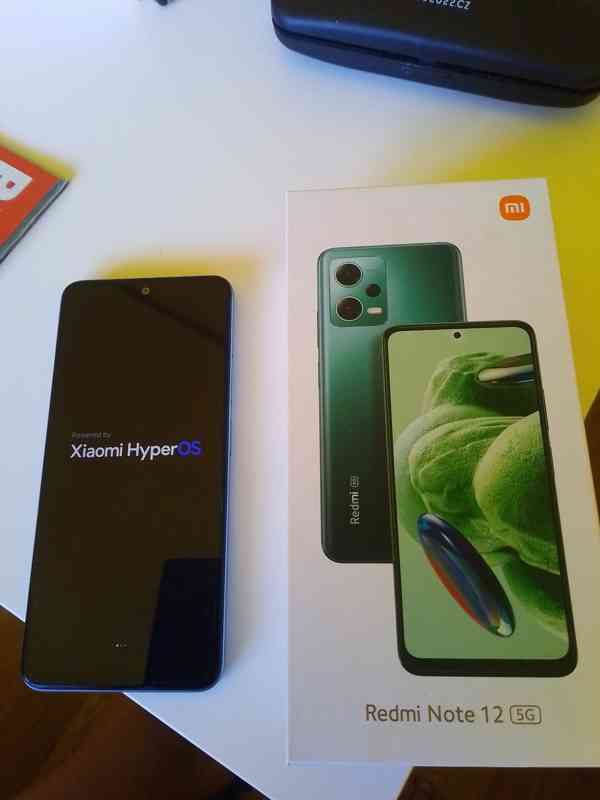 Mobilní telefon, 6.67" AMOLED displej 120 Hz (max. 900 nitů) - foto 9