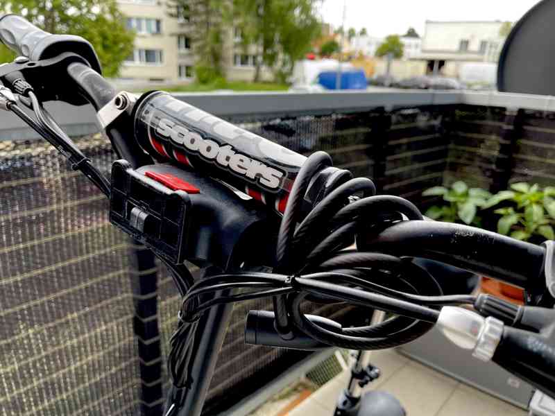 Elektrokoloběžka Nitro Scooters XE900 nová baterie - foto 10