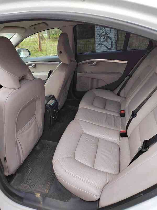 Volvo - foto 11