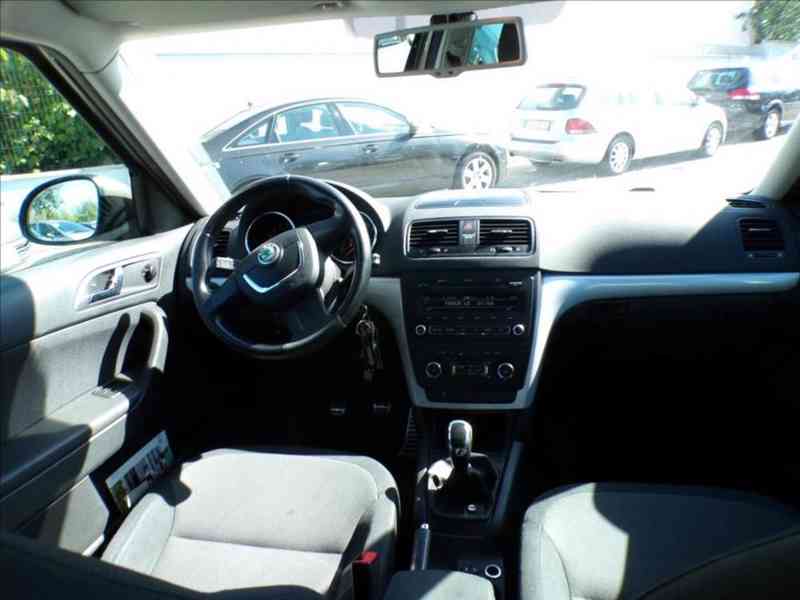 Škoda Yeti 2,0 TDI - foto 5