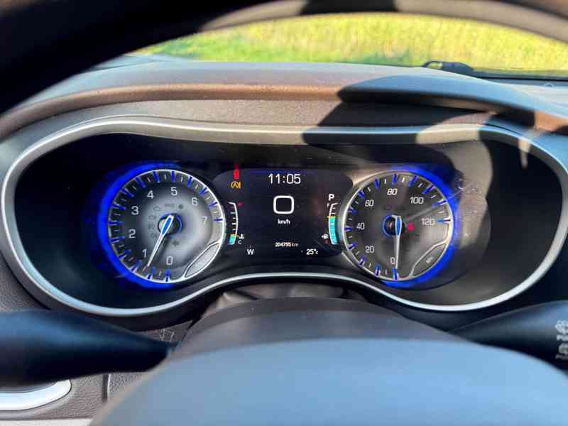  Chrysler Pacifica 3,6 RU Čocka Adapttemp 2020 - foto 16