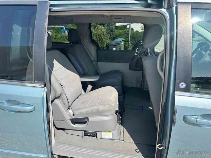 Chrysler Town & Country 3,8   V6 148Kw BENZIN+LPG - foto 8