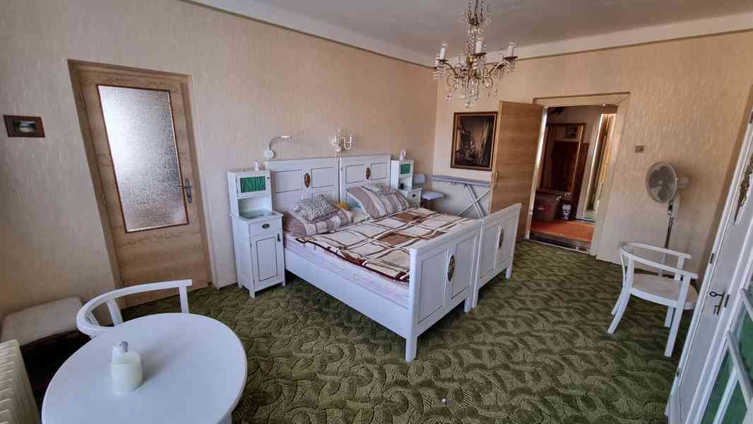 Prodám starožitnou ložnici ve stylu Ludvíka XVI. - foto 5