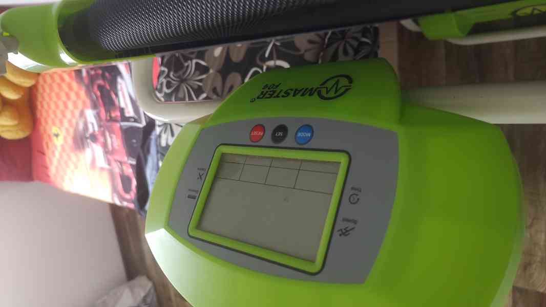 Běžecký pás master f-04  - foto 2