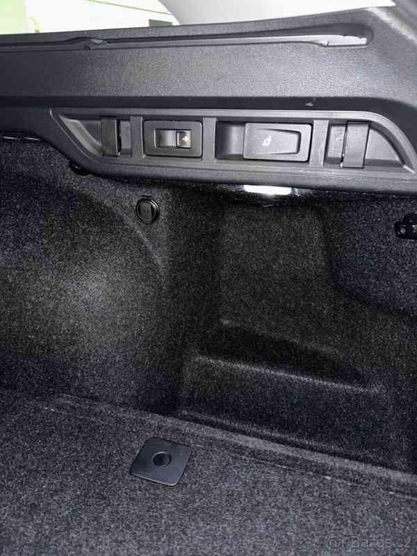 Škoda Octavia 2,0   TDI First Edition - foto 15