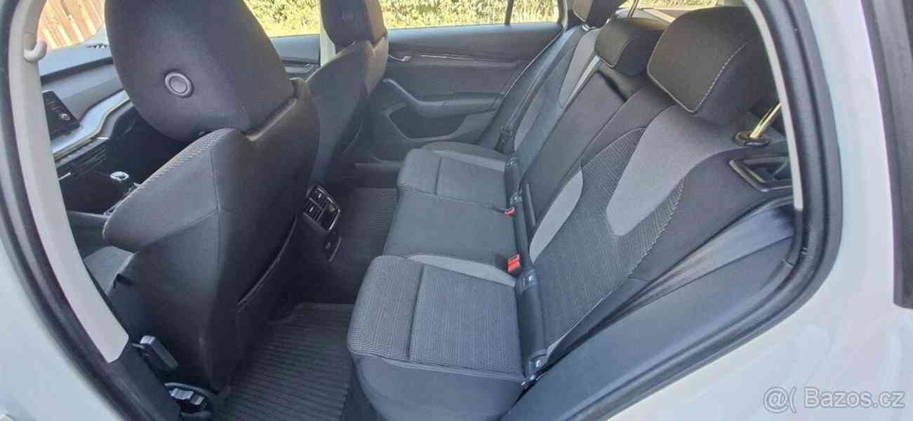 Škoda Octavia 2,0   IV TDI - foto 19