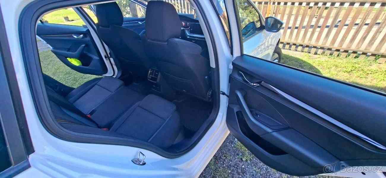Škoda Octavia 2,0   IV TDI - foto 15