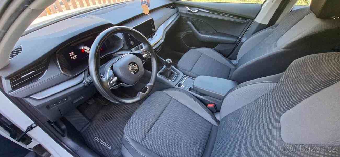 Škoda Octavia 2,0   IV TDI - foto 13