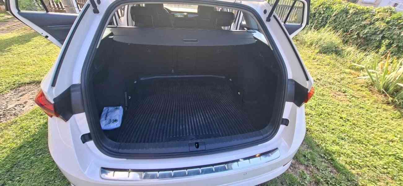 Škoda Octavia 2,0   IV TDI - foto 18