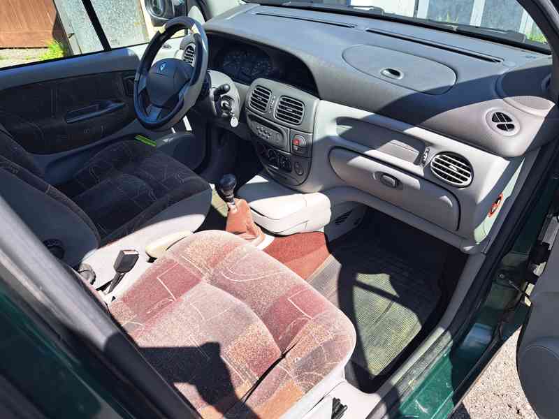 Renault Scénic 1,6     benzín - foto 7