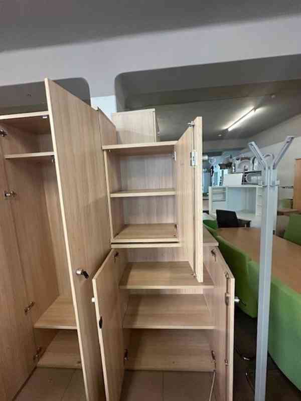 prodám skříně  - foto 3