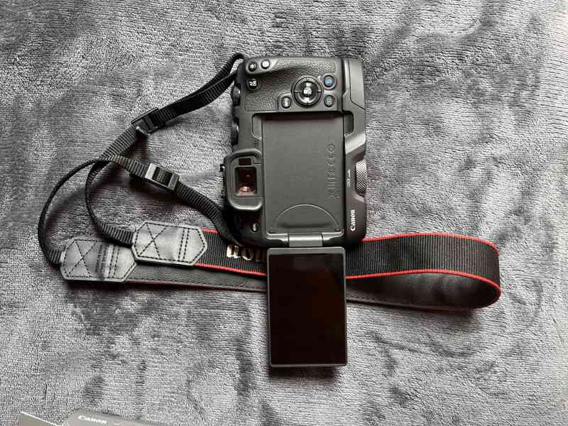 Canon EOS RP + adaptér + 2 objektivy a baterky - foto 3