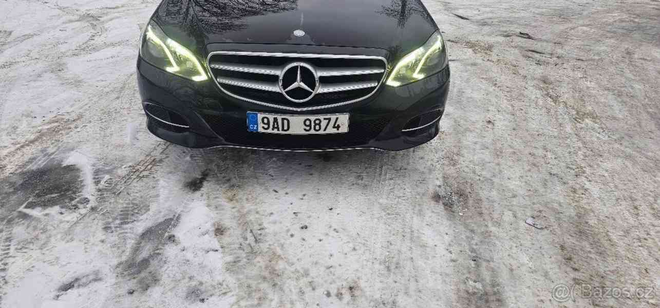 Mercedes-Benz Třídy E 200 CDI - foto 2
