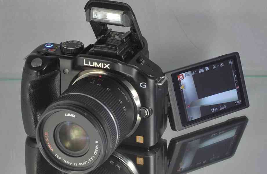 Panasonic Lumix DMC-G5+G VARIO 14-42mm  2400 Exp - foto 6