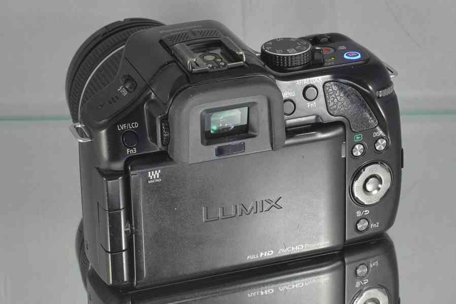 Panasonic Lumix DMC-G5+G VARIO 14-42mm  2400 Exp - foto 11