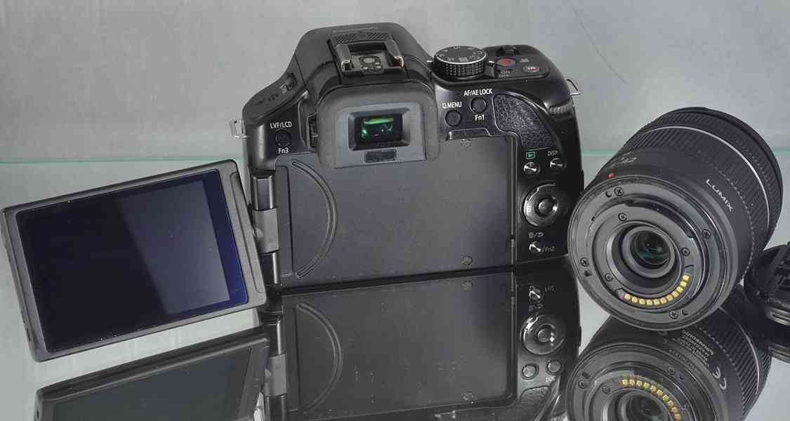 Panasonic Lumix DMC-G5+G VARIO 14-42mm  2400 Exp - foto 5