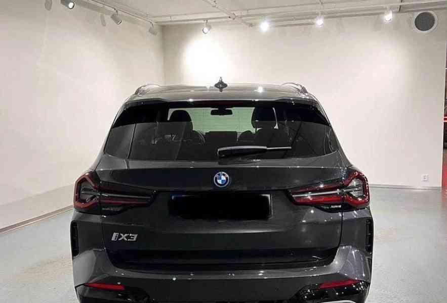 BMW iX3  - foto 4