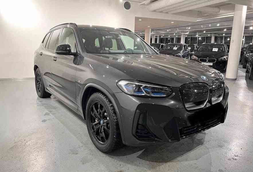 BMW iX3  - foto 2