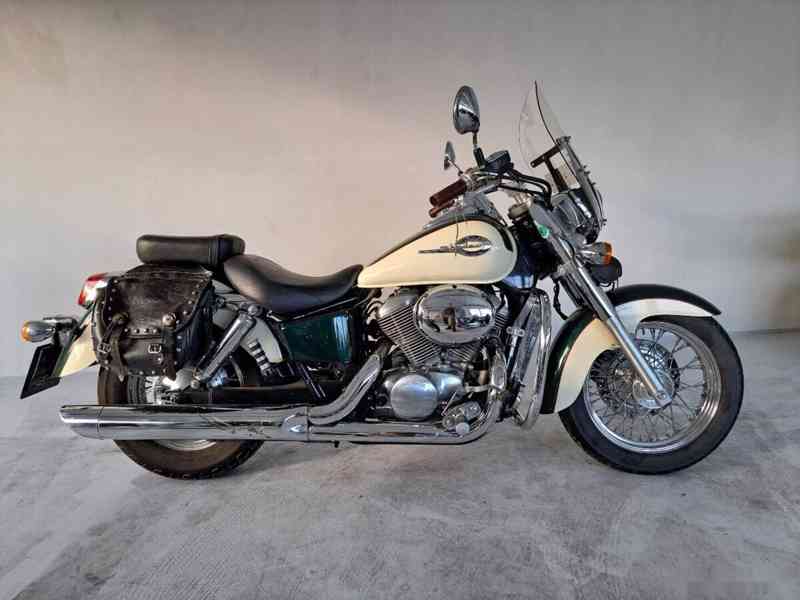 Honda VT 750 Shadow - foto 1