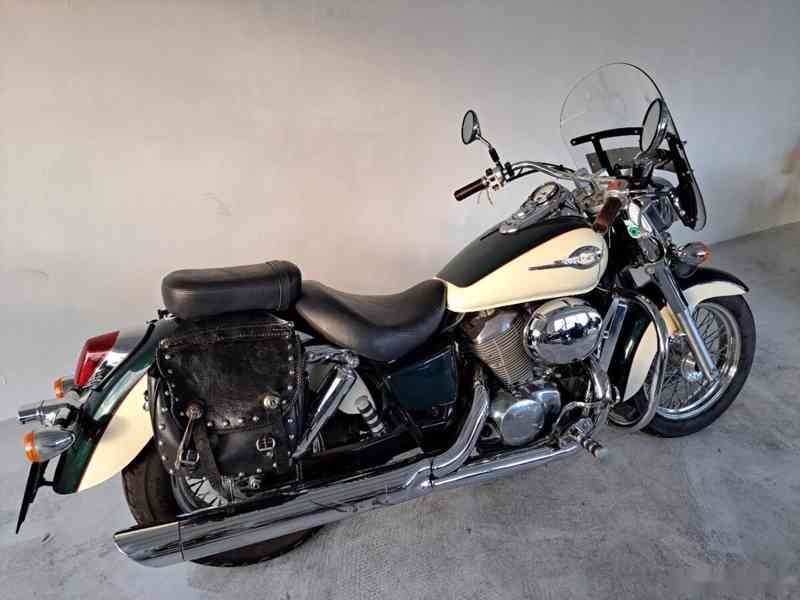Honda VT 750 Shadow - foto 3