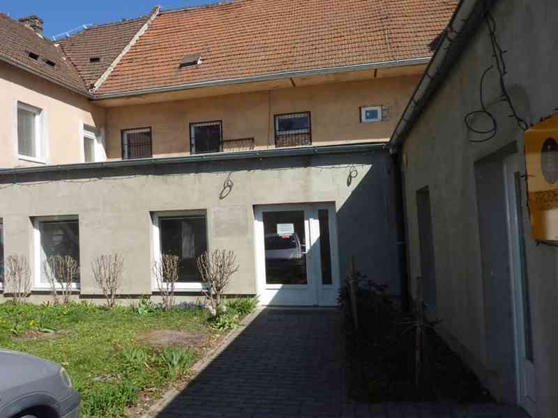 Nájem haly Brno 203m2 - foto 3