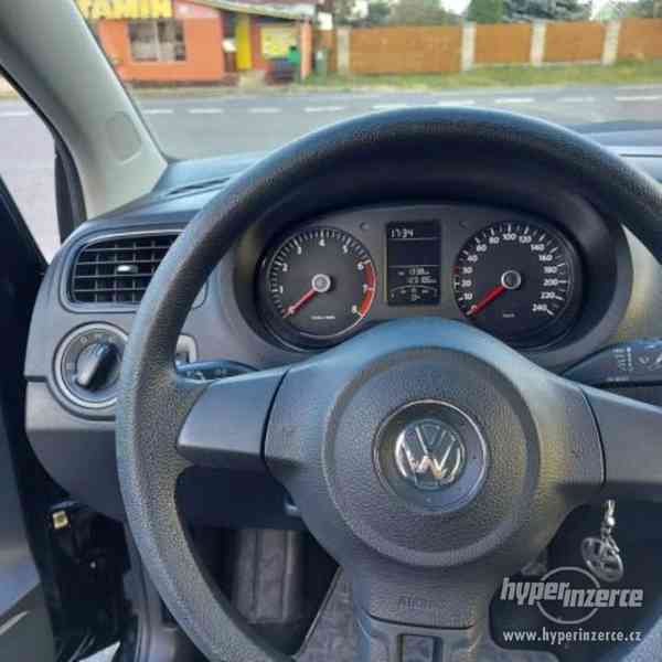 Volkswagen POLO 1,2 koupeno v ČR - foto 4