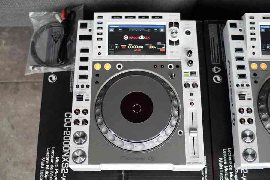 2xPioneer Cdj-Tour1+Djm-Tour1/2xCdj-2000Nxs2W 1xDjm-900Nxs2W - foto 3