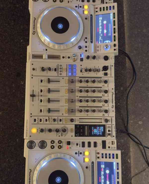 2xPioneer Cdj-Tour1+Djm-Tour1/2xCdj-2000Nxs2W 1xDjm-900Nxs2W - foto 5