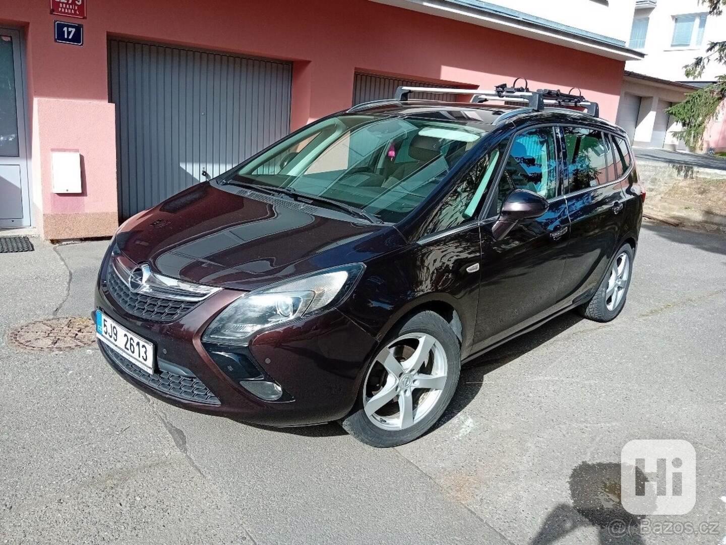 Opel Zafira 2,0   C Tourer ČR 2013 CDTI 96kw - foto 1