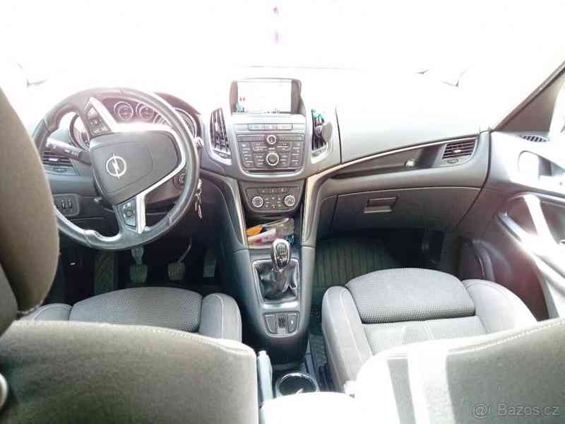 Opel Zafira 2,0   C Tourer ČR 2013 CDTI 96kw - foto 11