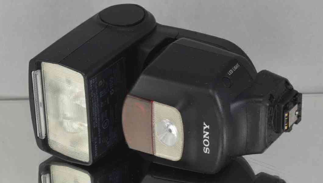 SONY HVL-F43M *blesk*směrné číslo:: 43*ADI, TTL*