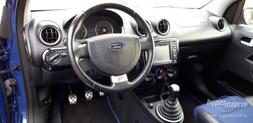 Ford Fiesta ST 150 2.0 Duratec 110 kW - foto 11