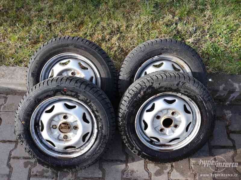 Disky Suzuki Swift + zimní pneu TOMKET 155/70 - foto 1