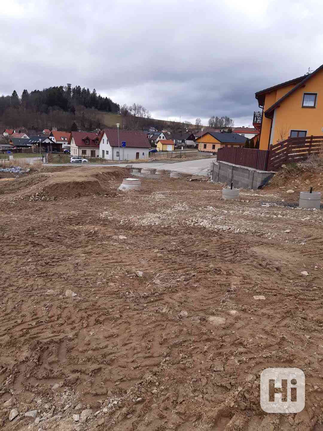 Lipno - stavební pozemek  Horní Planá - foto 1