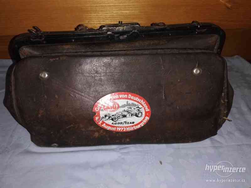 Starý kožený doktorský kufřík - foto 6