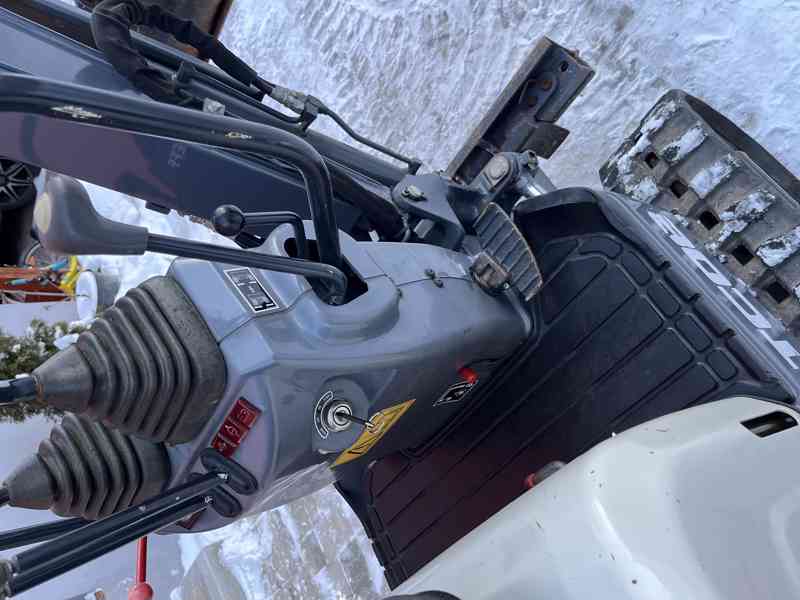 minibagr SCHAEFF TC 08 10/2020  - 550mth TOP STAV - foto 6