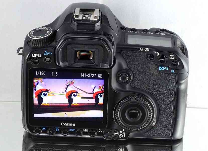 Canon EOS 40D *APS-C DSLR*10,1Mpix CMOS* 9500 Exp. - foto 6