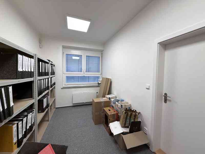 PRONÁJEM DVOU KANCELÁŘÍ O CP CCA 50 M2, BRNO – ŽIDENICE - foto 11