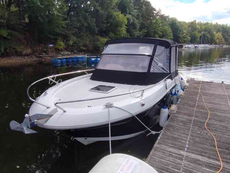 Sun Cruiser 655 (2017) s motorem Suzuki DF 200 Ap (2018) a p - foto 7