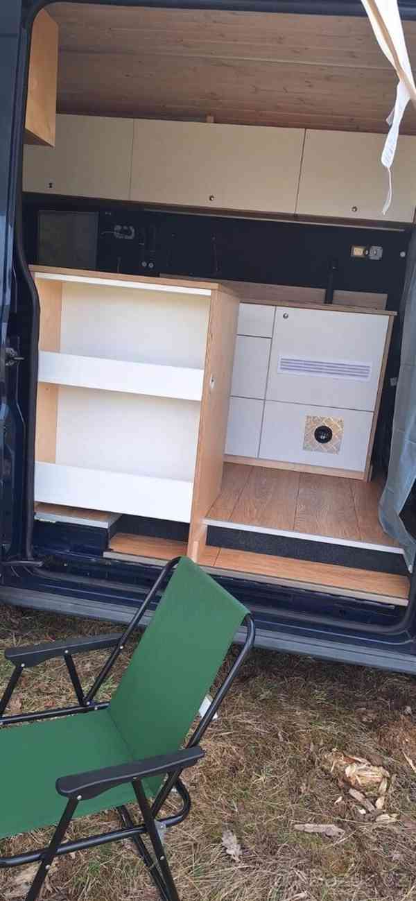 Ford Transit Obytná dodávka - foto 15