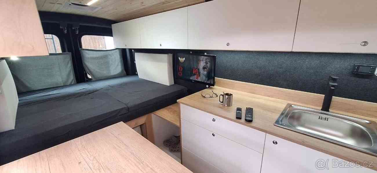 Ford Transit Obytná dodávka - foto 14