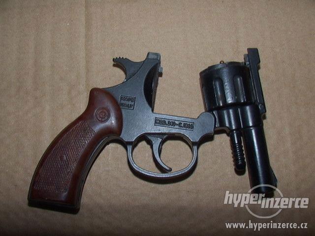 Prodám startovací revolver - foto 5