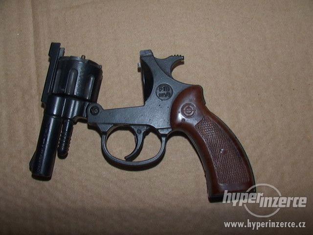 Prodám startovací revolver - foto 6