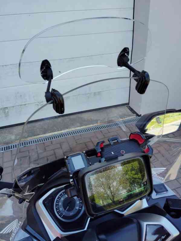 Honda Forza 300 (NF08) 2019-TOP stav,Tuning,včetně doplňků - foto 22
