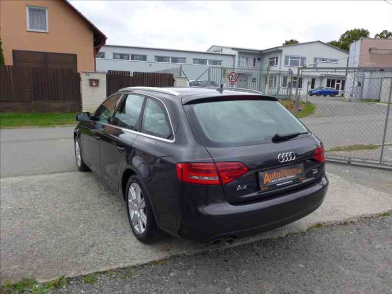 Audi A4 2,0 TDI 4x4, NAVI, 1.MAJITEL - foto 4
