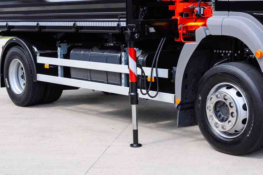 MERCEDES AXOR 1829 - 19T TŘÍSTRANNÝ SKLÁPĚČ HYDRAULICKÁ RUKA - foto 104